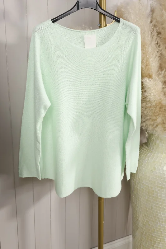 Curved Hem Round Neck Jumper Mint