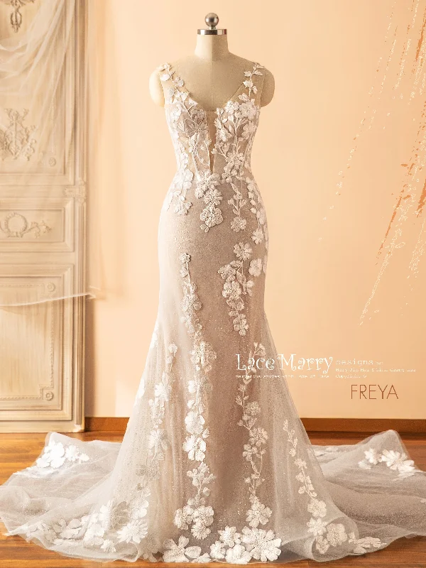 FREYA / Fitted Glitter Wedding Dress with Gorgeous Flowers