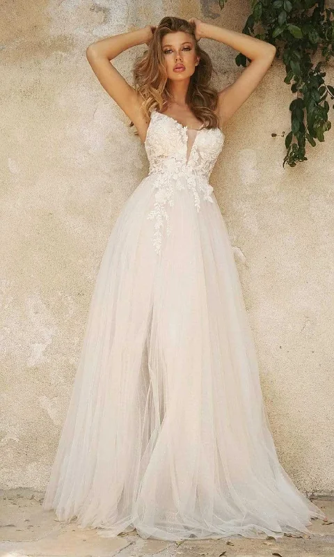 Cinderella Divine Bridal - CB072W Sleeveless Layered Tulle Gown